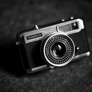yashica 1