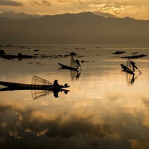 Sonnenaufgang am Inle See