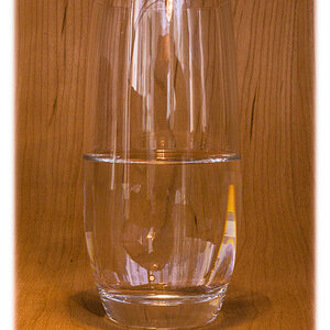 GlasHalbVoll