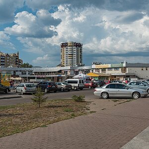 Beliebter Aufenthaltsort der Menschen mit vielen Bars und Restaurants
