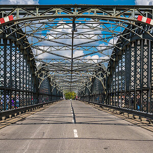 Hackerbrücke