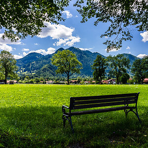 Bank mit Brauneckblick