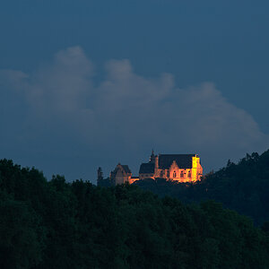 DSC1324 Marburger Schloß in der Abenddämmerung