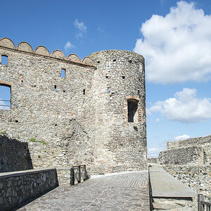 Burg Devin2