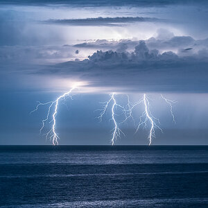 Blitze am Golf von Genua