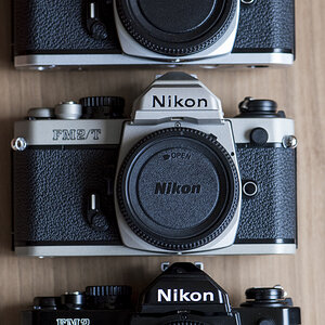 Triple Nikon FM 2