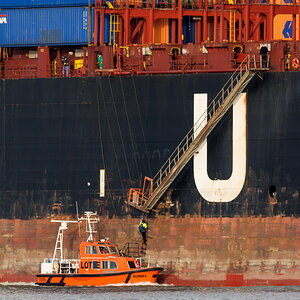 D711070