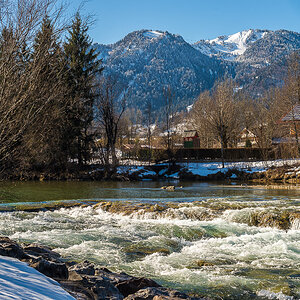 Isar Stromschnelle Winter