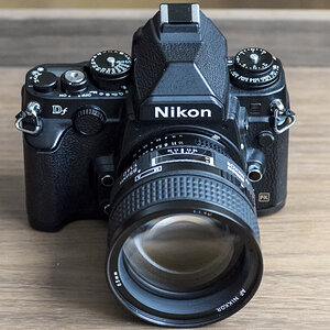 Nikon Df + Nikkor 1.4 85 AF D