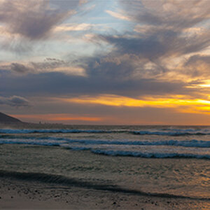 Kapstadt Sonnenuntergang Tafelberg Wolken Panorama