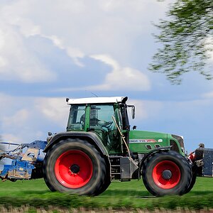 Fendt 718  DSC0187 01