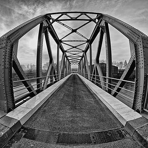TS8 9987 DxO k Brandenburger Brücke
