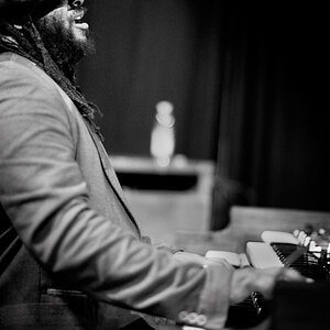 Delvon Lamarr Organ Trio 12 07 2018 master 8796 klein