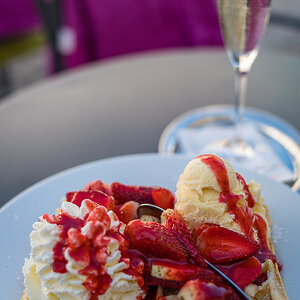 Waffeln Eisdiele Ostern