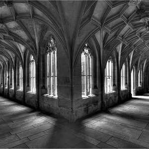 comp DSC 0905 tonemapped ShiftN