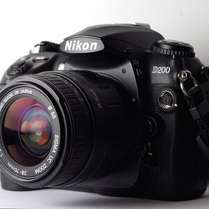 Nikon D200 + Sigma UC ZOOM 28-70mm 1:2.8-4