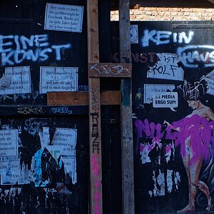 protest klein