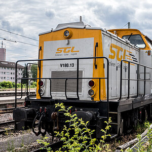 V180