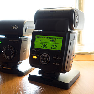 Nissin I40 + Panasonic DMW-FL360L