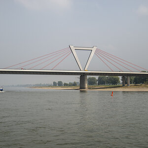 Düsseldorfer Flughafenbrücke