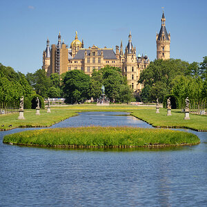 schloss schwerin 1200 02