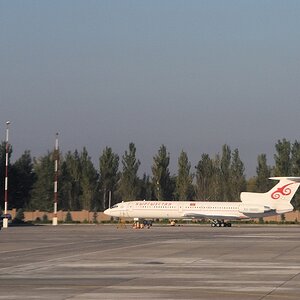 Tu-154M, Regierungsmaschine von Kirgistan

s119 Bishkek Tu134 0936