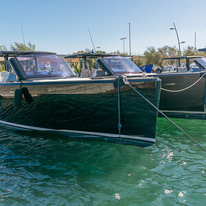 D710867