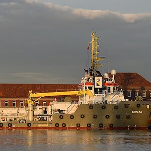 s180925 Bremerhaven Seraya 2181