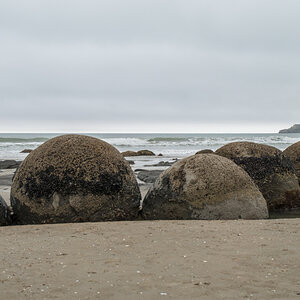 Moeraki Boulders1