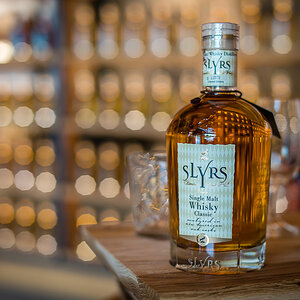SLYRS Whiskyhandlung