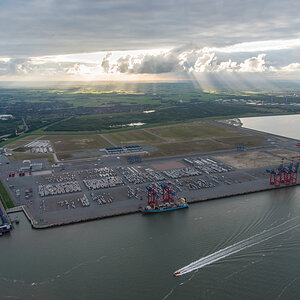 160814 Heli WHV Wolken-Sonne-1.jpg