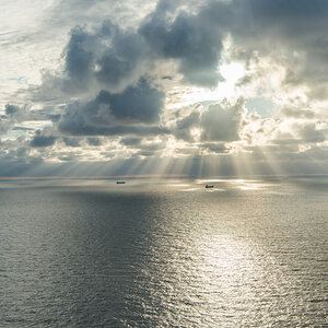 160814 Heli WHV Wolken-Sonne-6.jpg