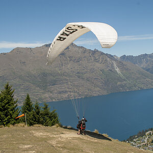 Gleitschirmflieger2.jpg