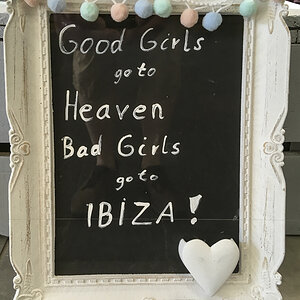 Schild Girls.jpg