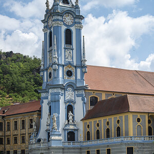Glockenturm Stift Dürnstein.jpg