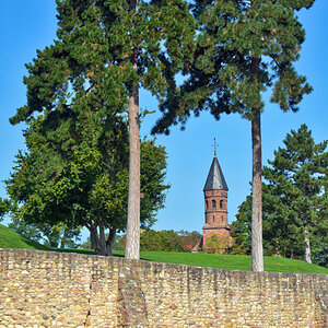 lorsch_ev_kirche_800.jpg