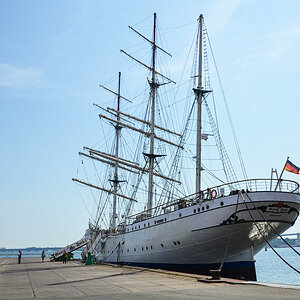 OF-13557.jpg