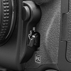 D700