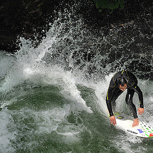 surf 104 2