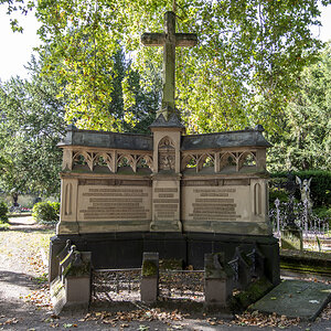 Alter Friedhof Bonn Kaufmann.jpg