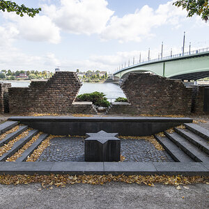Bonn Gedenkstätte Synagoge.jpg