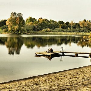 _Herbstliche Gegend am Sternberger See.jpg
