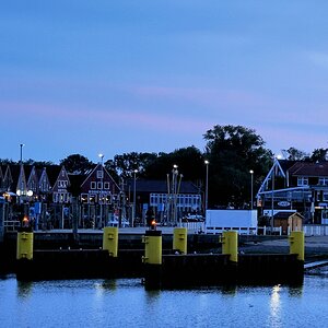 Neuharlingersiel blaue Stunde.jpg