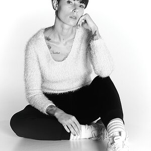 B/W