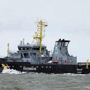 _ Küstenwache Fischereischutz Seefalke Cuxhaven.jpg