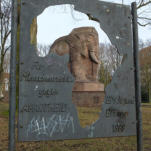 Antikolonialdenkmal Bremen - Nelson Mandela Park