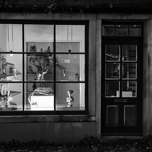 Schaufenster Schnoor schwarzweiß