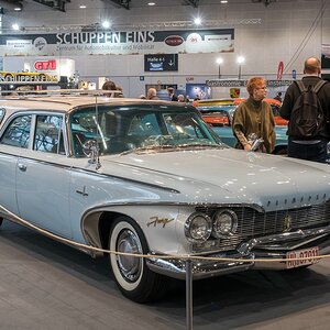 Plymouth Fury Sport Suburban (1960)