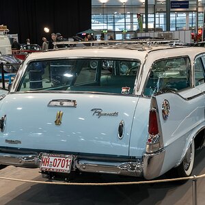 Plymouth Fury Sport Suburban (1960)