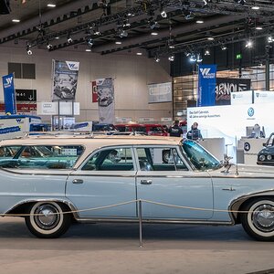 Plymouth Fury Sport Suburban (1960)